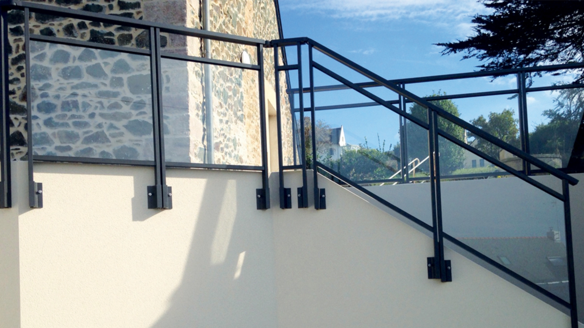 Garde-corps Linconyl en verre avec escalier
