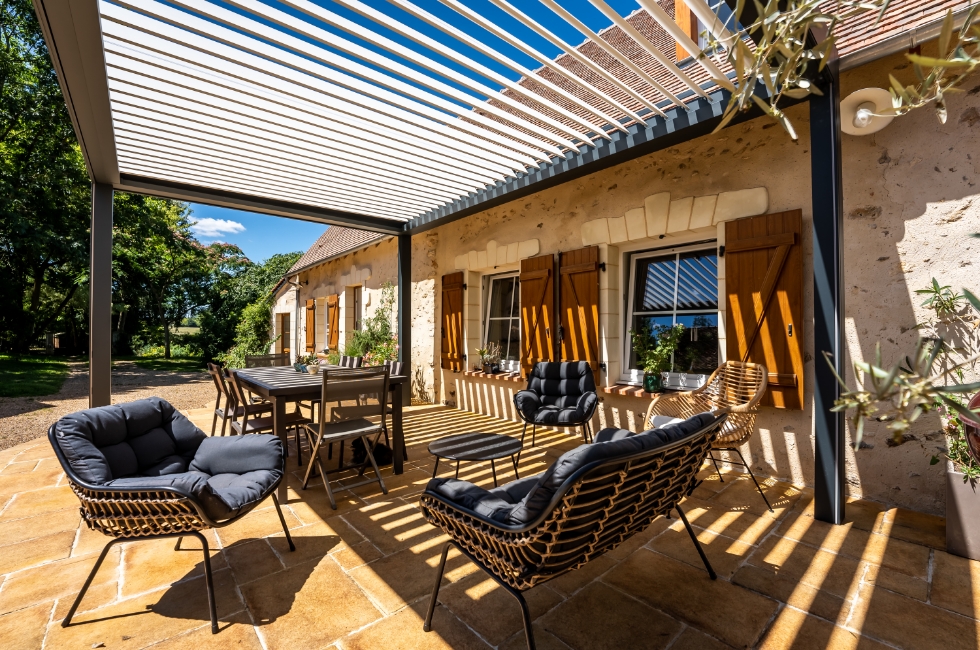 Pergola bioclimatique Linconyl terrasse