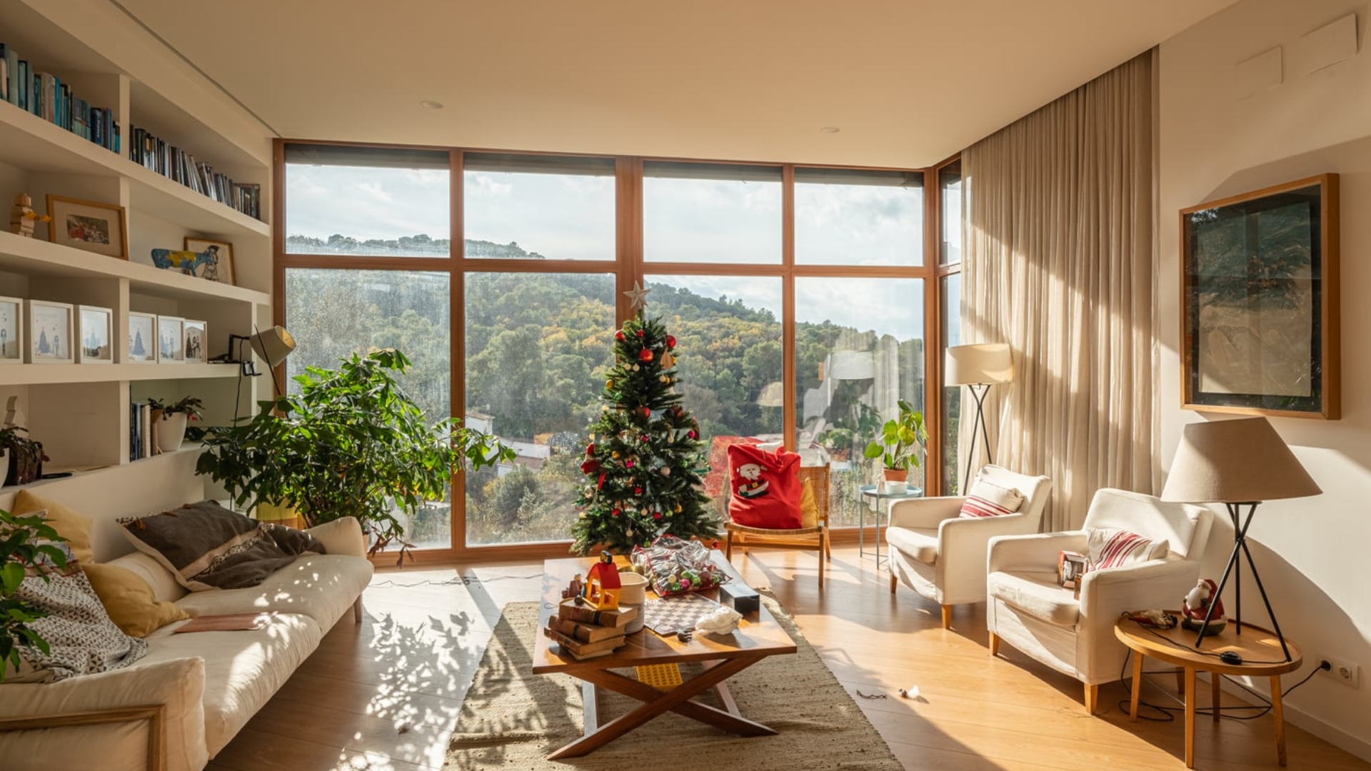 Fenêtre PVC marron Linconyl salle